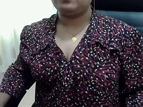 Snapshot of SexyRani2000 chatting on May 4, 2026, 7:59 am SexyRani2000 online show from May 4, 2026, 7:59 am