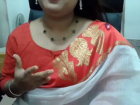 Snapshot of SexyRani2000 chatting on June 24, 2026, 6:29 pm SexyRani2000 online show from June 24, 2026, 6:29 pm