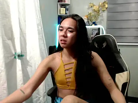 Snapshot of miatrixs chatting on November 14, 2025, 5:33 pm miatrixs online show from November 14, 2025, 5:33 pm
