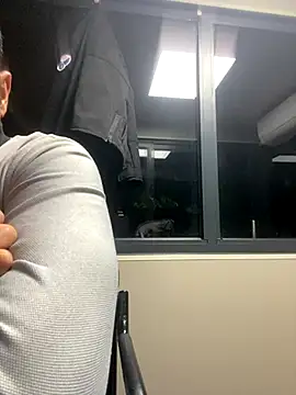 arasazgin online show from November 3, 2025, 12:24 am