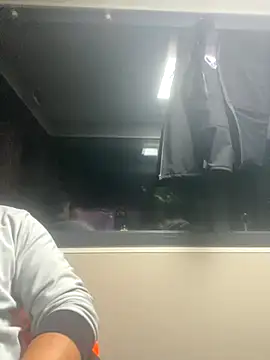 arasazgin online show from November 12, 2025, 5:02 pm