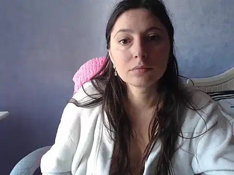 LuckyLisa23 online show from April 6, 2026, 11:11 am