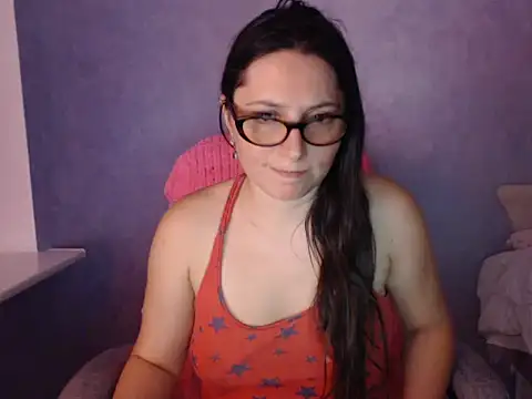 Snapshot of LuckyLisa23 chatting on July 16, 2026, 9:43 pm LuckyLisa23 online show from July 16, 2026, 9:43 pm