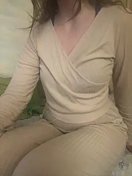 KittieCreme online show from March 31, 2026, 12:27 pm