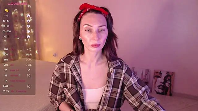 Lilith Sora online show from December 13, 2025, 11:10 pm