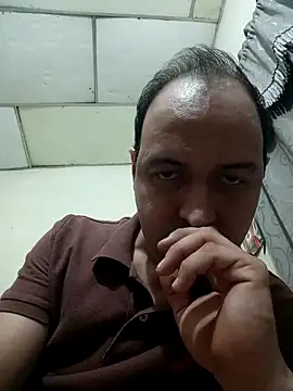 sacarlettareyo online show from February 9, 2026, 3:43 am