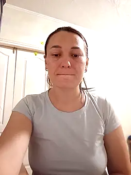 HollyDollsi online show from January 18, 2026, 7:17 pm