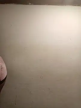 lacrespa24 online show from October 29, 2025, 1:52 am