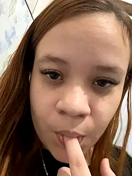 ruivinhadancer online show from November 14, 2025, 6:17 pm