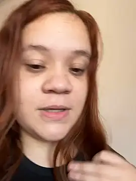 ruivinhadancer online show from July 18, 2026, 6:45 pm
