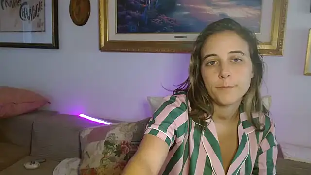 Snapshot of lill_daddysgirl chatting on June 25, 2026, 2:11 am lill daddysgirl online show from June 25, 2026, 2:11 am