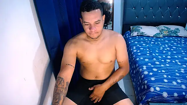 Snapshot of cristian_maln1 chatting on October 29, 2025, 11:45 am cristian maln1 online show from October 29, 2025, 11:45 am