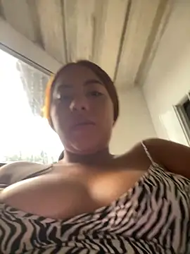 Emily Joee online show from November 13, 2025, 10:19 pm