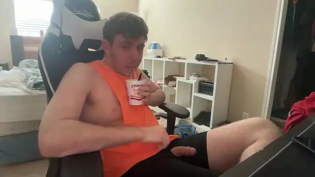 eddieeeeee1232 online show from March 2, 2026, 8:37 pm