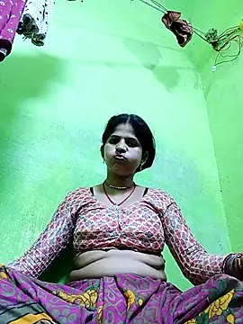 Karishma cute online show from October 15, 2025, 6:35 am