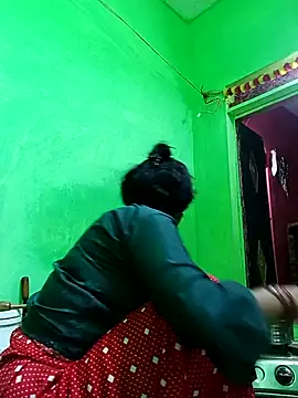 Karishma cute online show from October 17, 2025, 7:55 am