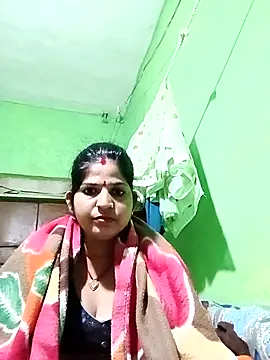 Karishma cute online show from November 27, 2025, 2:08 pm