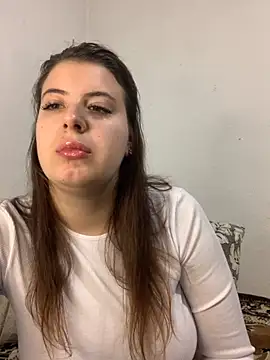 MiraCastellon online show from November 30, 2025, 9:30 pm