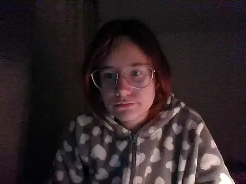 LuckySLove online show from January 13, 2026, 6:35 pm