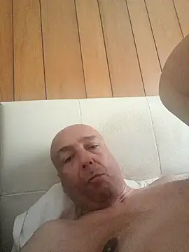 Cucco25 online show from June 24, 2026, 5:39 am