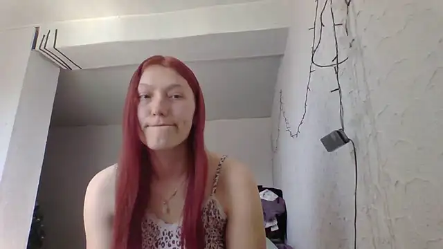 Snapshot of luna_tt chatting on March 15, 2026, 10:32 am luna tt online show from March 15, 2026, 10:32 am