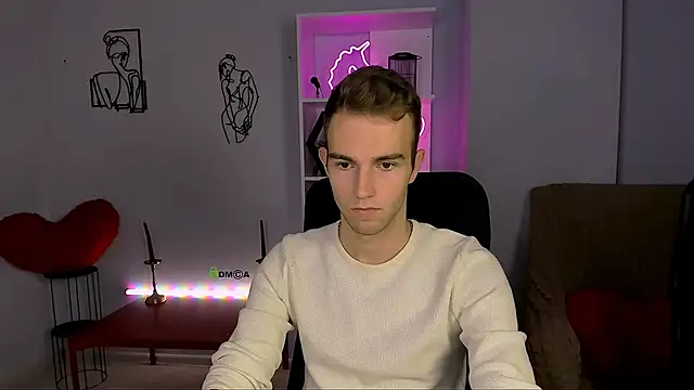 astren villo online show from November 6, 2025, 1:12 pm