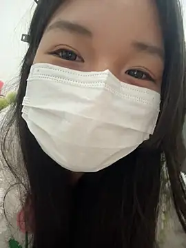 lris000123 online show from December 3, 2025, 9:07 am