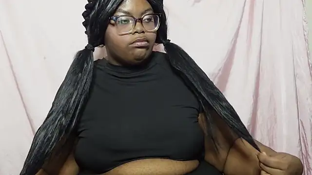 TheChubbySiren online show from May 14, 2026, 2:24 pm