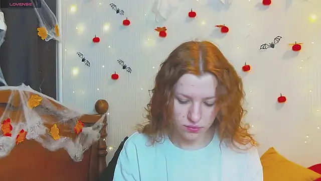 MeganNewCat online show from October 30, 2025, 1:23 pm