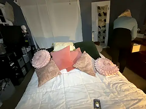 queenkelly1234 online show from January 8, 2026, 4:26 am