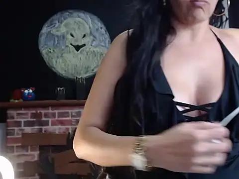 Lucyy Naugthy online show from October 31, 2025, 1:01 pm