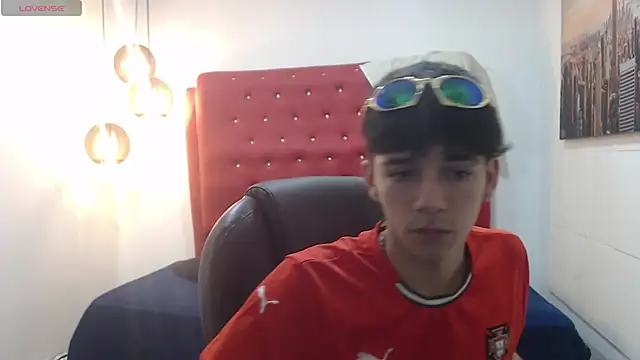 AmethystShadow17 online show from December 13, 2025, 9:09 pm