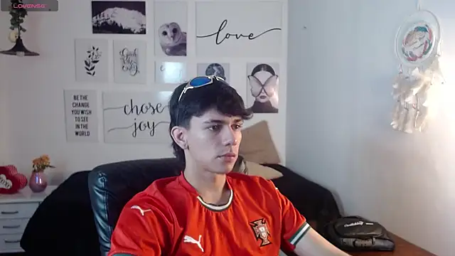 AmethystShadow17 online show from January 8, 2026, 7:38 pm