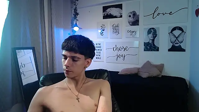 AmethystShadow17 online show from March 17, 2026, 8:23 pm