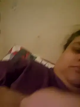 BigBusty VoluptuousMilfX online show from November 10, 2025, 9:36 pm