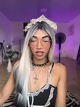 Snapshot of Cute_Aleja chatting on April 30, 2026, 9:08 pm Cute Aleja online show from April 30, 2026, 9:08 pm