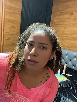 Yvonny27 online show from January 19, 2026, 11:58 am