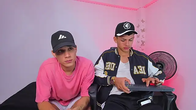 Snapshot of Axel_Cody_ chatting on November 15, 2025, 8:05 pm Axel Cody online show from November 15, 2025, 8:05 pm