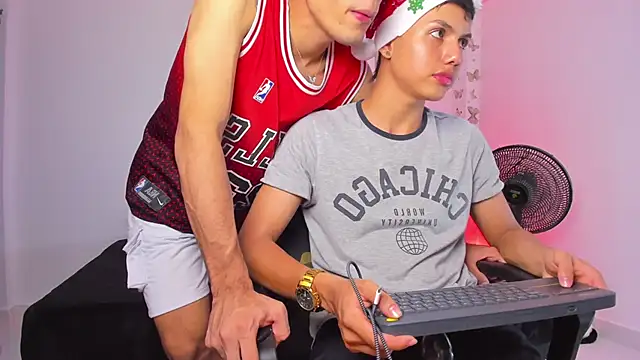 Snapshot of Axel_Cody_ chatting on December 3, 2025, 8:29 pm Axel Cody online show from December 3, 2025, 8:29 pm