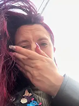 Zoe fire online show from November 21, 2025, 12:26 pm