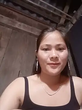 Snapshot of Lyssa-a chatting on May 16, 2026, 9:35 pm Lyssa-a online show from May 16, 2026, 9:35 pm