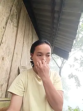 Nguyet2k4 online show from November 11, 2025, 1:38 am