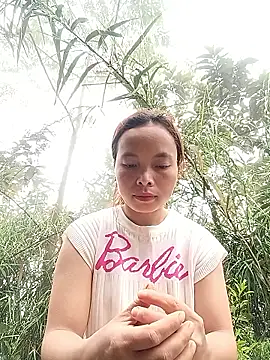 Nguyet2k4 online show from March 7, 2026, 4:20 am