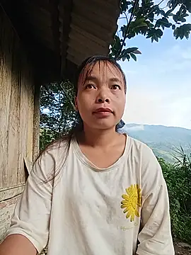 Nguyet2k4 online show from June 27, 2026, 11:21 pm