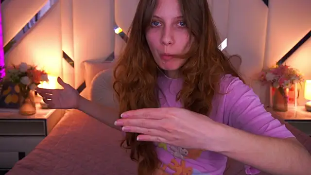 CuteeFoxy online show from April 16, 2026, 2:18 pm