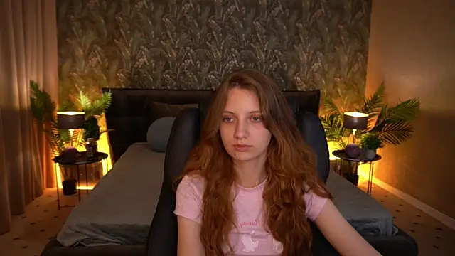 CuteeFoxy online show from June 26, 2026, 1:15 pm