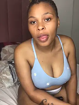 Bubbles156 online show from April 18, 2026, 7:07 pm