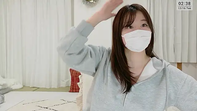 Snapshot of rei-chan chatting on December 15, 2025, 5:39 pm rei-chan online show from December 15, 2025, 5:39 pm