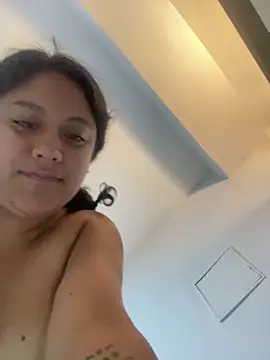 Techi0525 online show from April 19, 2026, 9:06 pm