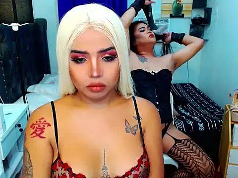 Snapshot of LovelyTs4U chatting on May 19, 2026, 8:37 pm LovelyTs4U online show from May 19, 2026, 8:37 pm